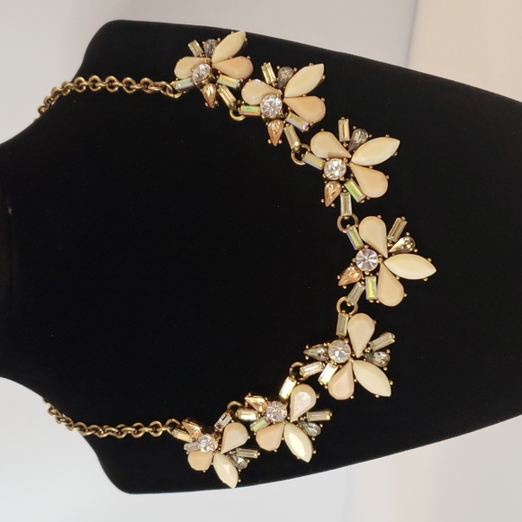 Antique Goldtone Bib Necklace with Clear, Cream, and Peach Rhinestones - Picture 2 of 7